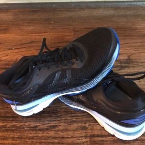 ASICS WOMENS GEL-Kayano 25 Running shoes